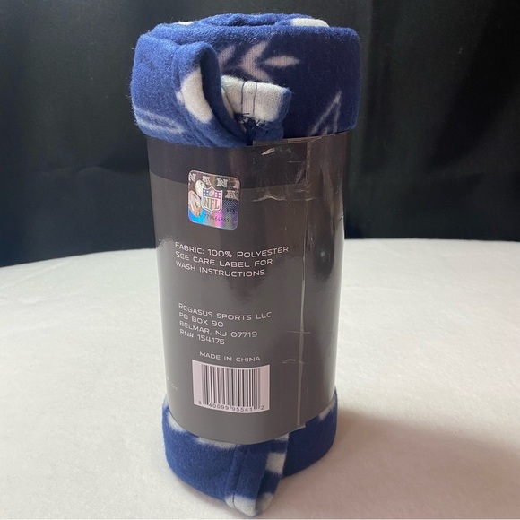 Dallas Cowboys NFL Super Soft Plush Bed Blanket 40" X 50" New - Picture 7 of 7